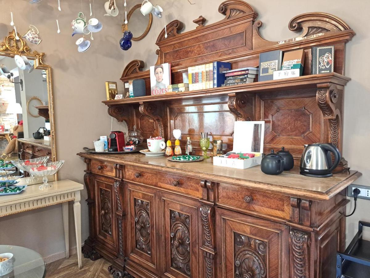 051 Room & Breakfast Bologna Exteriör bild